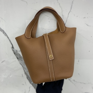 HERMES BAG PICOTIN 18 LOCK CLEMENCE GOLD GHW W STAMP WAK008MM