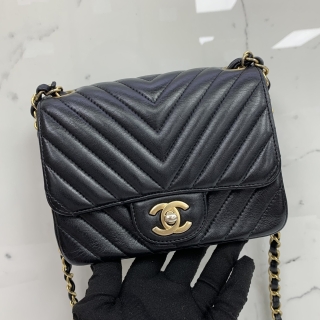 CHANEL BAG CHEVRON LAMBSKIN MINI SQUARE 17CM NO.27 GHW BLACK RETOUCHED 27595951