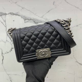 CHANEL BAG BOY SMALL MATELASSE LAMBSKIN NO.26 W/CARD 26318788