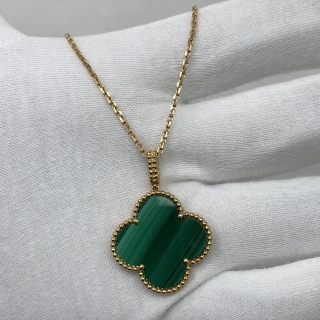 VAN CLEEF & ARPELS FINE JEWELRY NECKLACE MAGIC ALHAMBRA NECKLACE YG750 MALACHITE NECKLACE ONLY16.67G JA400194