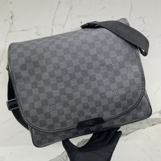 LOUIS VUITTON BAG DAMIER GRAPHITE DANIEL MM MESSENGER BAG N58029 SP2132