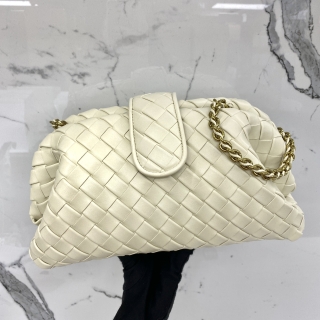BOTTEGA VENETA BAG INTRECCIATO LAUREN 1980 CHAIN SHOULDER CLUTCH MEDIUM WHITE