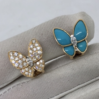 VAN CLEEF & ARPELS FINE JEWELRY EARRINGS CLIP ONS TWO BUTTERFLY BETWEEN THE FINGER LIGHT BLUE YG750 W/DIAMONDS W/CERT 2023 8.91G JF064459