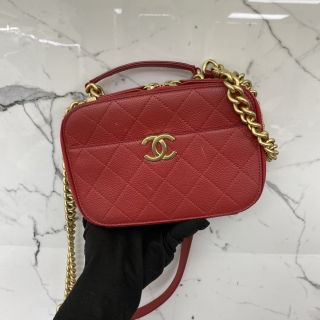 CHANEL BAG CAVIAR SKIN CHAIN SHOULDER TOP HANDLE CAMERA DOUBLE ZIP NO.27 (NO CARD) 27773735