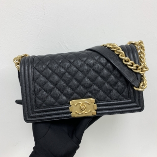 CHANEL BAG BOY A67086 25CM MEDIUM CAVIAR SKIN BLACK GHW NO.23 W/CARD 23562841