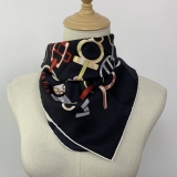 BLACK CARRE 90\*90 DO RE BOUCLES CHAINS MULTICOLOUR SCARF
