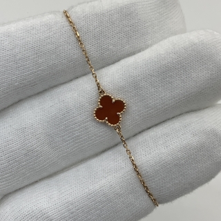 VAN CLEEF & ARPELS FINE JEWELRY BRACELET VCARN59K00 SWEET ALHAMBRA CARNELIAN AU750 1.7G FULL SET YEAR 2026 JP590054