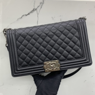 CHANEL BAG BOY CALFSKIN 28CM BLACK SHW NO.20 NO CARD 20420609
