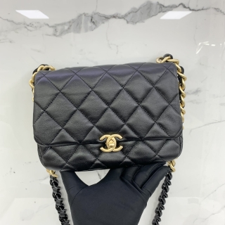 CHANEL BAG MATELASSE AS3206 LAMBSKIN SMALL FLAP CHAIN SHOULDER BLACK MICROCHIP RFID LNG42N22