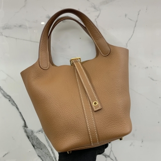 HERMES BAG PICOTIN 18 TAURILLION CLEMENCE GOLD Z STAMP Z AU003MM