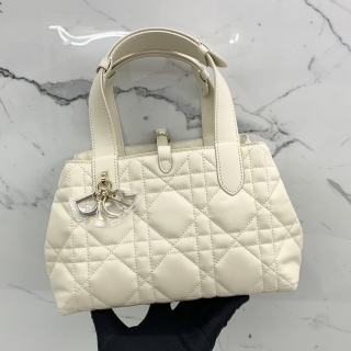 DIOR BAG CANNAGE MICROCANNAGE SMALL TOUJOURS WITH POUCH, BEIGE 42MA 0274