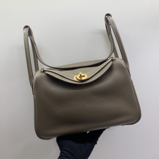 HERMES BAG LINDY 26 CLEMENCE ETOUPE W STAMP GHW