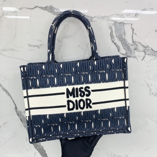 DIOR BAG BOOK TOTE MEDIUM, MISS DIOR 50MA1204