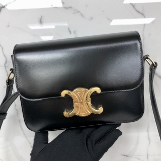 CELINE BAG TRIOMPHE TEEN SHOULDER BLACK