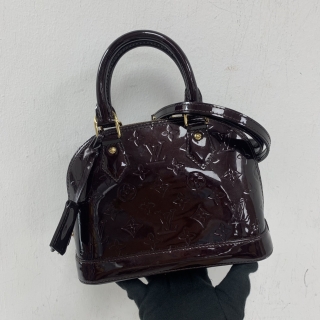 LOUIS VUITTON BAG VERNIS ALMA BB