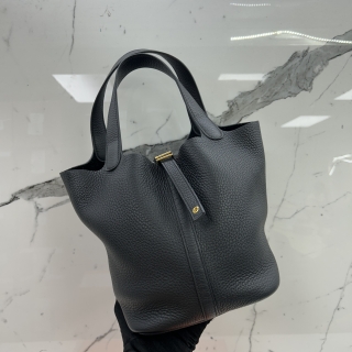HERMES BAG PICOTIN 22 MM BLACK NOIR B STAMP