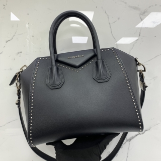 GIVENCHY BAG ANTIGONA MINI STUDS 2WAY BLACK 3C B 0195