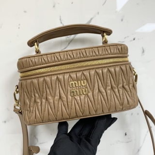 MIU MIU BAG LEATHER 5BH226 2WAY MATELASSE GATHER VANITY BROWN GHW