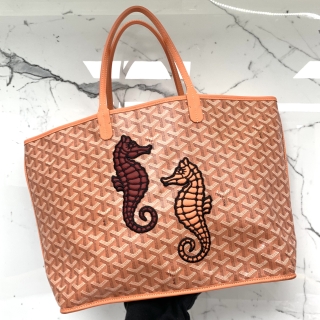 GOYARD BAG ANJOU CORAL GOYARDINE CANVAS AND CHEVROCHES CALFSKIN SEAHORSE EMBROIDERY PM TOTE W/POUCH SUT120232