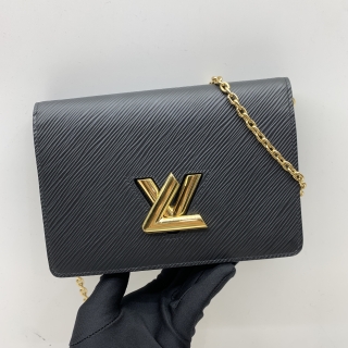 LOUIS VUITTON BAG EPI M68750 TWIST BELT CHAIN WALLET BLACK GHW RFID