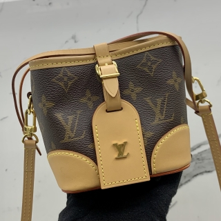 LOUIS VUITTON BAG MONOGRAM M57099  NOE PURSE RFID