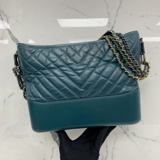 CHANEL BAG GABRIELLE MEDIUM, CHEVRON GREEN NO 27