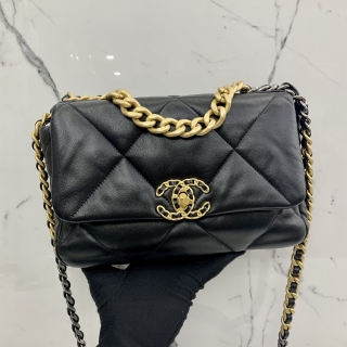 CHANEL BAG CHANEL19 SMALL CHAIN SHOULDER RFID MICROCHIPPED C7G8XKEA