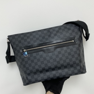 LOUIS VUITTON BAG DAMIER GRAPHITE N41106 MICK MM MESSENGER SR2142