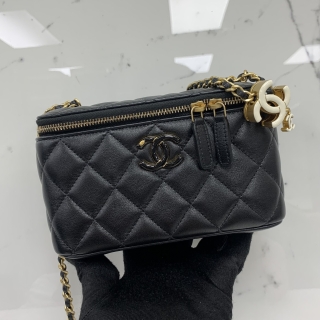 CHANEL BAG LAMBSKIN VANITY CHAIN SHOULDER BLACK GHW/BHW RFID MICROCHIPPED EETH51C8