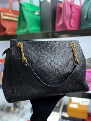 Gucci Soft Gucci Signature Shoulder Bag