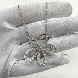 FLOWERLACE PENDANT W/DIAMOND WG750