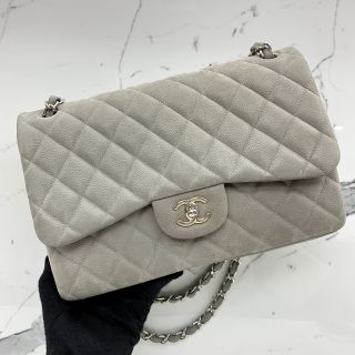 No.16 Jumbo Classic Flap in Caviar Skin