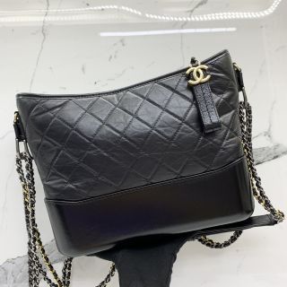 Chanel No.25 Gabrielle Medium in Calfskin