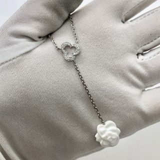 J2934 CAMELLIA WHITE AGATE DIAMOND