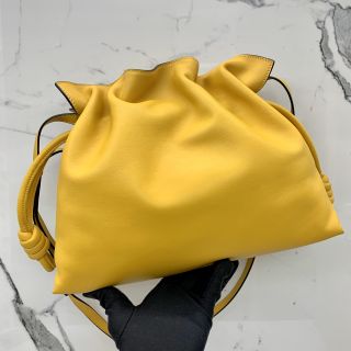 MEDIUM YELLOW KNOT SHOULDER