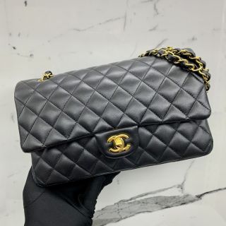 LAMBSKIN 25CM MEDIUM W DOUBLE FLAP MICROCHIP A01112