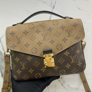 M44876 REVERSE POCHETTE METIS