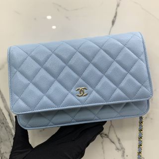 AP0250 CAVIAR WALLET ON CHAIN BLUE GHW MICROCHPPED