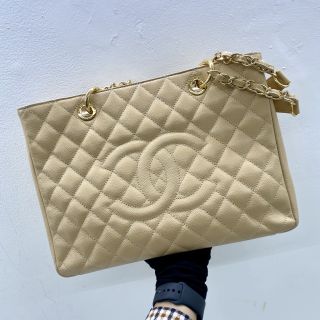 GST BEIGE CHAIN SHOULDER BAG