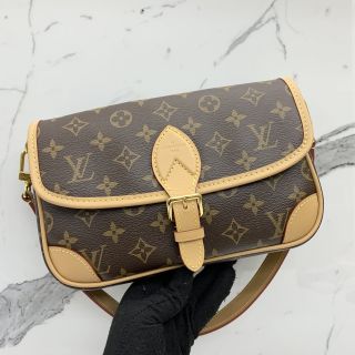 Louis Vuitton Diane in Monogram