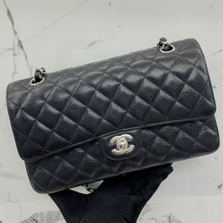 Medium Classic Flap in Caviar Skin