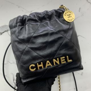 CHANEL 22 MINI RFID BLACK GHW