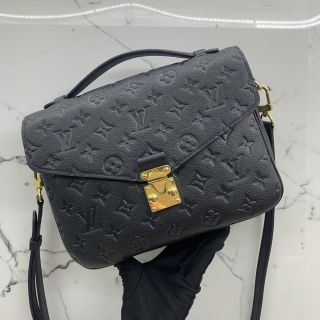 M41487 POCHETTE METIS BLACK