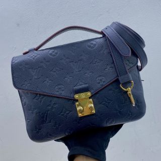 POCHETTE METIS MM M44071