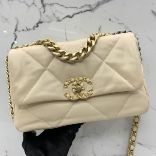 CHANEL 19 FLAP SMALL 25CM WITH CARD NO.29 BBEIGE