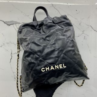 Chanel 22 in Lambskin