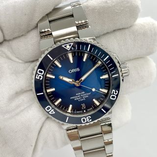 Oris Aquis Date Watch