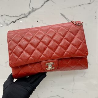 CAVIAR SKIN RED CHAIN CLUTCH NO.18 WITH CARD