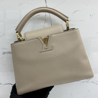 Louis Vuitton Capucines BB