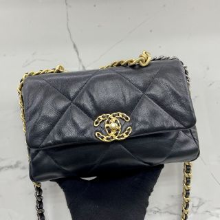 LAMBSKIN BLACK CHAIN SHOULDER GHW SMALL NO.29